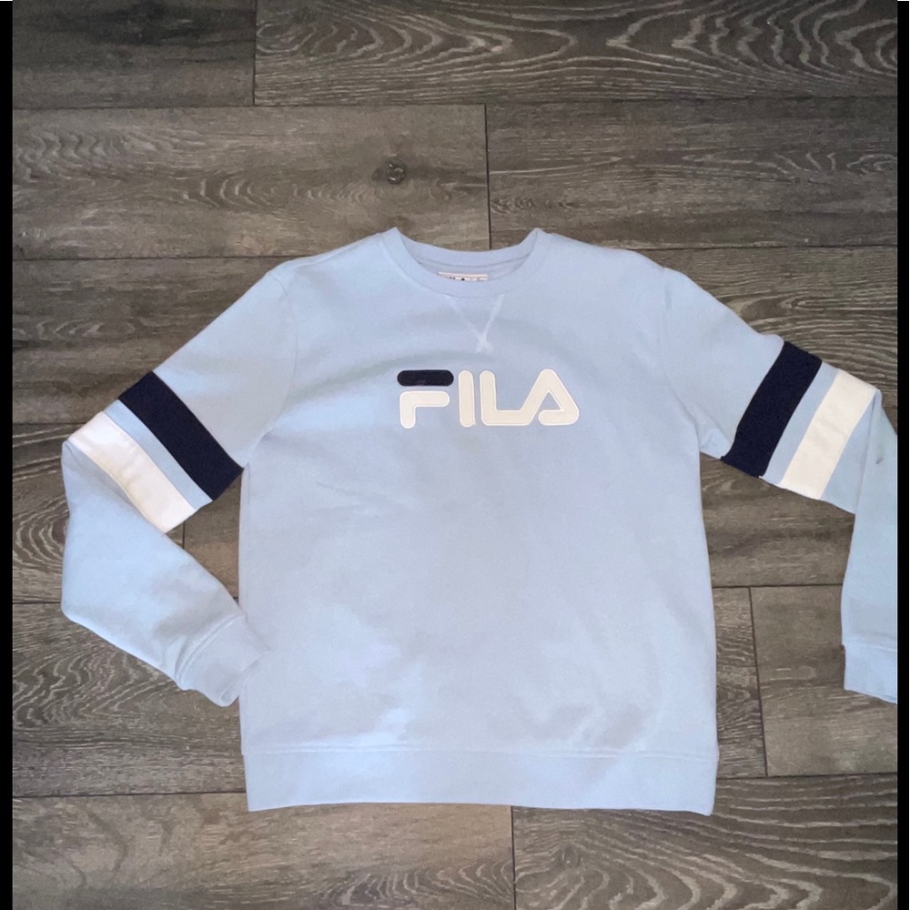 🚨OFFERNOW🚨FILA SWEATSHIRT